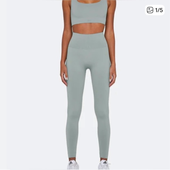 Set Active Light Blue Activewear Set - Picture 2 of 5